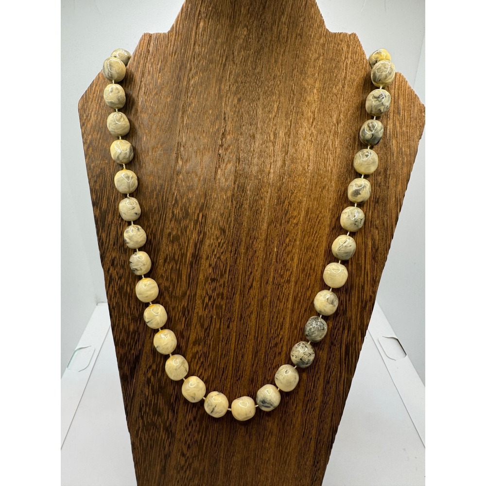 Vintage Marbled Cream Grey Beaded Opera Length Necklace Hand Knotted 28 Inch